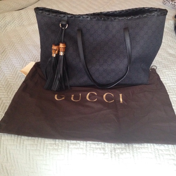 Athentic Gucci Tote leather tassels - Picture 3 of 14